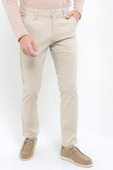 Cardinal Celana Panjang Chinos Skinny Pria E0144BK03A